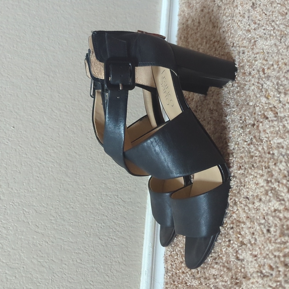 Sz 9 Black Franco Sarto Block Heel Sandals